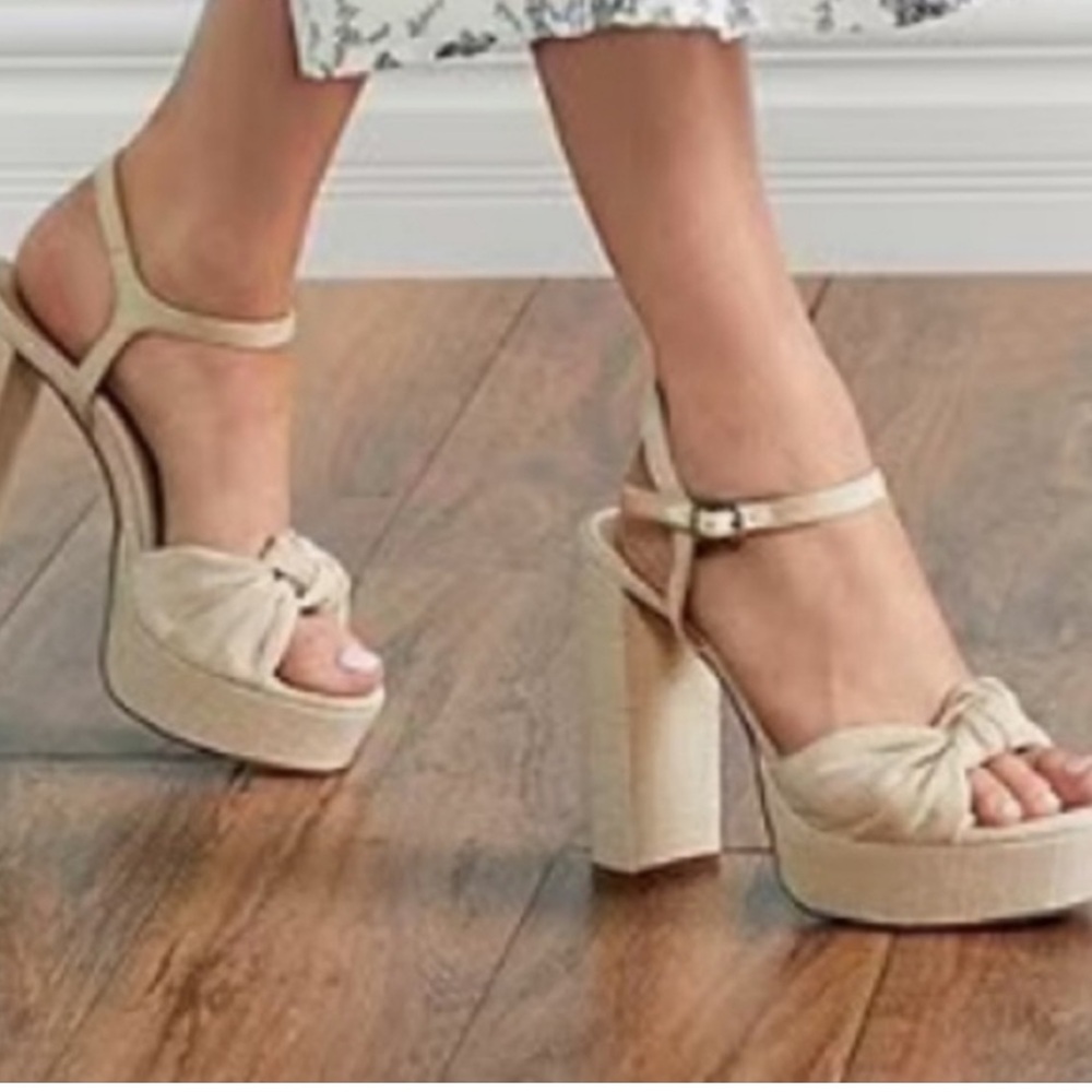 Copper Key Picnic Linen Platform Sandals Women's US Size 9.5